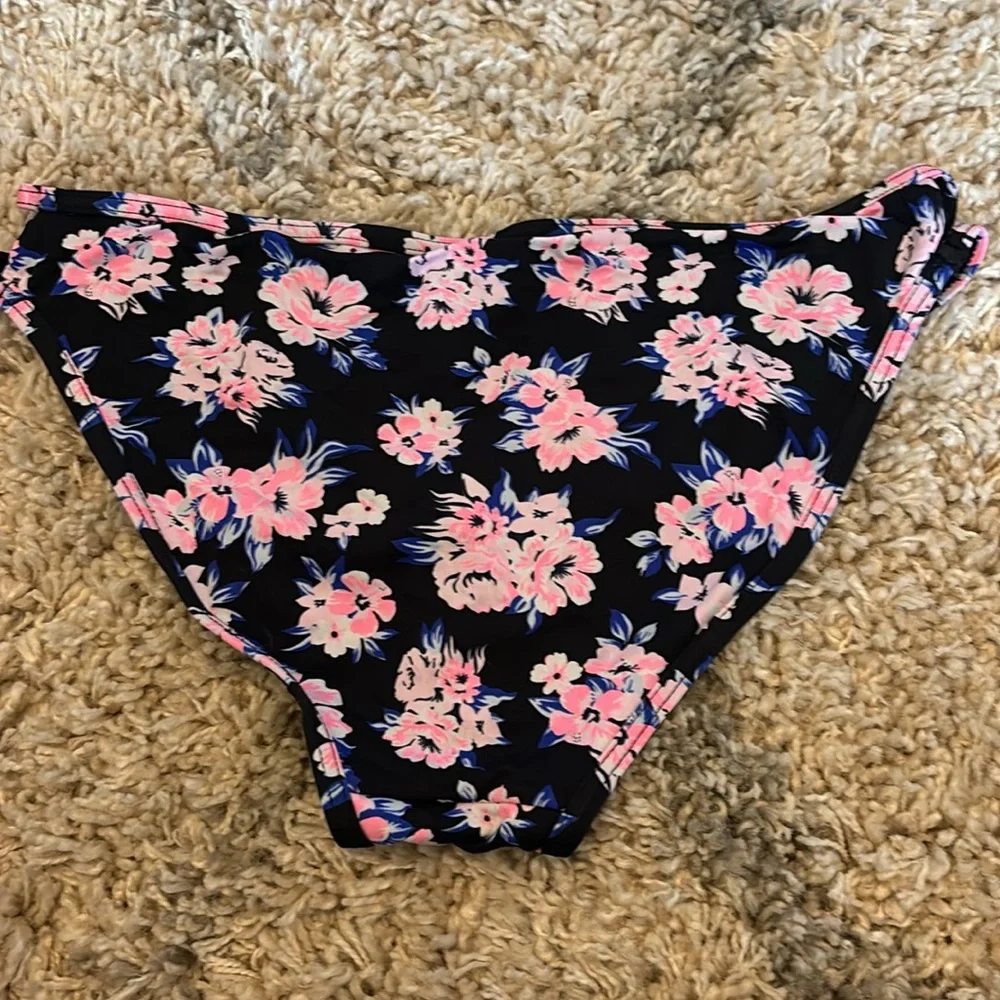 xhilaration women’s floral bikini bottom - Picture 5 of 5